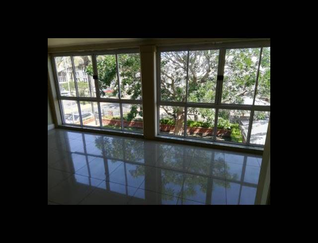 3 BEDROOM APARTMENT TO LET IN POINT WATERFRONT